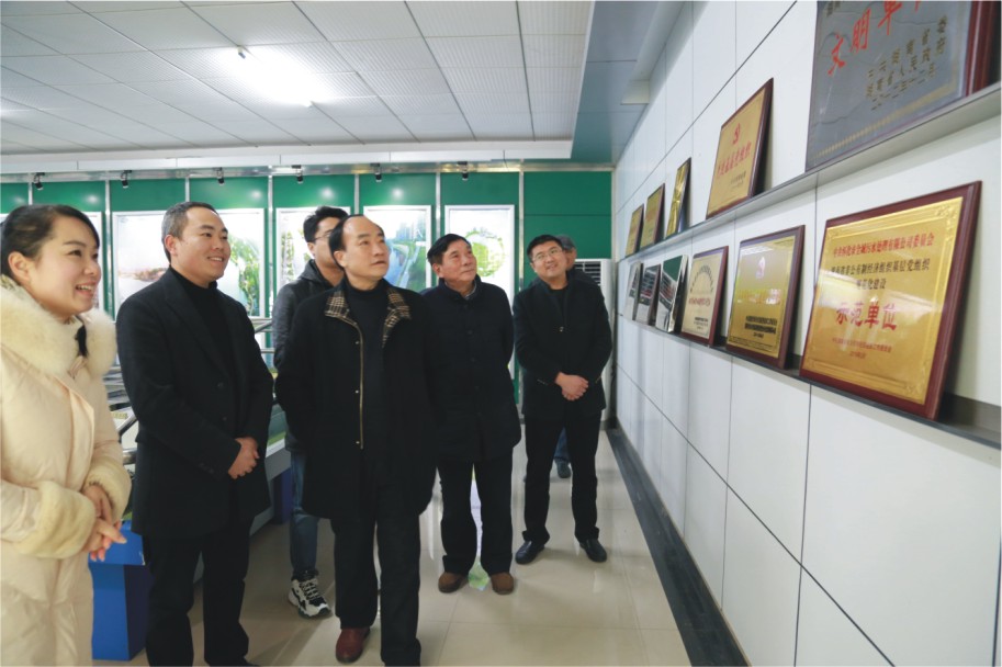 1585285962853626.jpg 1585285962853626.jpg